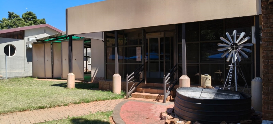 3 Bedroom Property for Sale in Protea Park North West